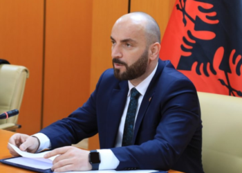 Gjykata e Lartë e quan të paligjshëm shkarkimin e Gledis Nanos, dëmshpërblehet me 100 milionë lekë