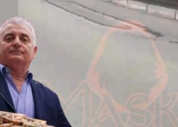 SKANDALI/ Rruga e Arbërit jashtë standardeve, gropat kthehen ‘në kurth’ për shoferët, fatale për jetën
