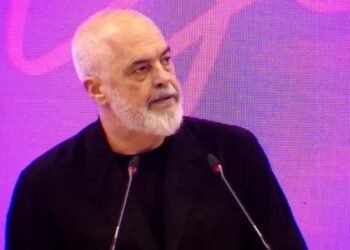 “Kanë sharë gjithë robt e shtëpisë time” – Rama: Edhe për Fatos Nanon çfarë nuk kanë thënë, janë katran në shpirt