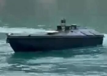 Alarmohet Greqia, zbulohet një anije pa pilot dhe me eksploziv në Lefkadha