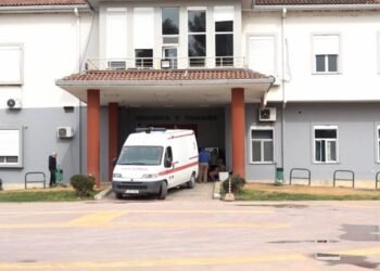Ndërron jetë i mituri që u plagos nga shoku i tij në kokë me armë zjarri