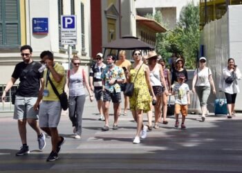 Është rritur apo jo numri i turistëve në Shqipëri? Shifrat thonë po, por ka një problem