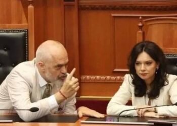 Mesazhi i Ramës funksionoi: Elisa Spiropali harron qeverinë, përqafon Europën dhe rikthehet te servilizmi me fjalor integrimi