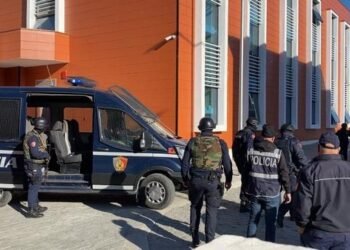 Operacion antidrogë në Elbasan, kontrolle edhe në Përrenjas e Librazhd