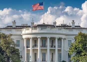 Komplot për atentat ndaj Trump dhe figurave të tjera të larta? FBI parandalon sulmin ndaj eventit të UFC-së në Shtëpinë e Bardhë