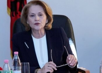 Arta Dade refuzon ftesën e Ramës për 35-vjetorin e PS: Socialistët e vërtetë janë në protestë