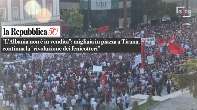 “La Repubblica”: Në Tiranë mijëra në rrugë për “Revolucionin e Flamingove”