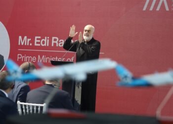 Aeroporti Ndërkombëtar i Tiranës nis fluturimet direkte mes Tiranës dhe Torontos, Kanada