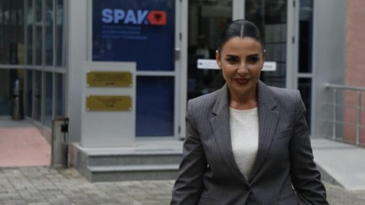 “Balluku”, SPAK kërkon më shumë kohë për hetimet. Të mërkurën Gjylit e Elezit u komunikohen vendimet për zgjatjen e afateve