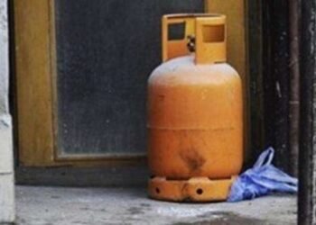 Tragjedia e rëndë në Shkodër, zjarrfikësi: Familjet të heqin nga banesat bombolat e gazit 5-litërshe ngjyrë portokalli, janë shumë të rrezikshme
