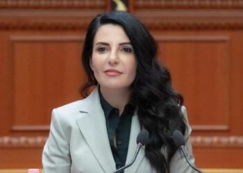Balluku kërkon shuarjen e masës së pezullimit nga detyra, ja cili gjyqtar është relator i çështjes
