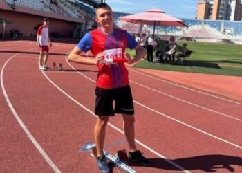 Ndahet nga jeta talenti 16-vjeçar i atletikës, gazetari: Dyshohet se pësoi hemorragji cerebrale