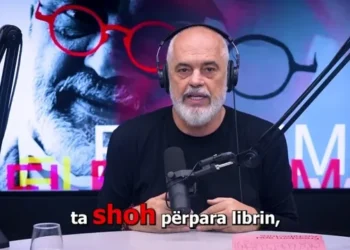 Protestuesit e çuan në SPAK, Rama nxjerr “librin e mallkuar” në shitje: I pari libër që trajtohet si provë krimi që prej nazizmit