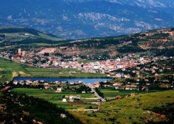 Revoltë në Përrenjas, pas propozimit për bashkimin me Librazhdin: Në qytet nis firmosja e një peticioni
