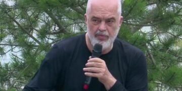 Rama sulmon protestuesit nga Thethi: Sharlatanë, delirantë dhe ekstremistë, që kundërshtojnë investimet e huaja