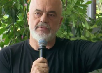 Protesta hyri në muajin e 2-të/ Rama: Mercenarë nga Prishtina dhe Tetova shfaqen si diasporë