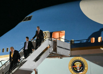 Detajet e operacionit të pazakontë: Trump u largua fshehurazi nga Turqia me një avion ushtarak