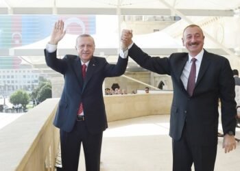 “Ju ka lënë mendja apo çfarë?” – Azerbajxhani kërkon të qetësojë gjakrat mes Izraelit dhe Turqisë