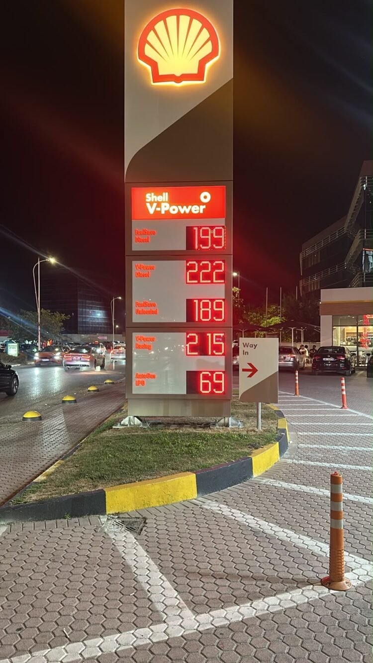 Nafta zbret me 15 lekë, çmimi 199 lekë/litri në pikat e karburanteve