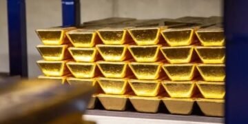 Holanda zhvendos 86 ton ar nga Amerika e Veriut në Londër: Duhet të jemi gati për krizat gjeopolitike