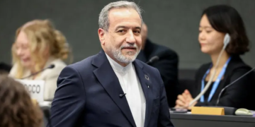 Në kulmin e tensioneve me SHBA, ministri i Jashtëm iranian udhëton drejt Nju Jorkut