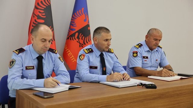 Urdhri i Hitës për strukturat në Tiranë, Korçë dhe Dibër: Goditni grupet kriminale dhe kapni personat në kërkim