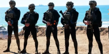 Navy SEAL-s në Hormuz, zbulohet misioni sekret katërmujor kundër minave iraniane