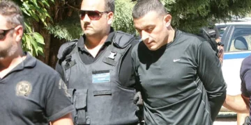 I njohur për famën e arratisjeve nga burgjet greke, si mori 16 ditë leje Alket Rizai