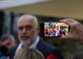 Konflikti për pagat, një kapitull i ri i përplasjeve të Ramës me drejtësinë