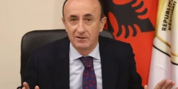 Furtuna në administratë, a do e japë dorëheqjen dhe Dashnor Sula?