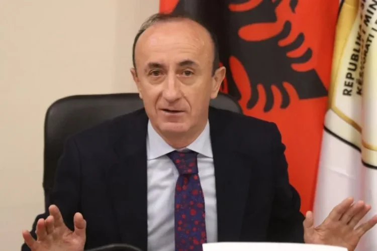 Furtuna në administratë, a do e japë dorëheqjen dhe Dashnor Sula?
