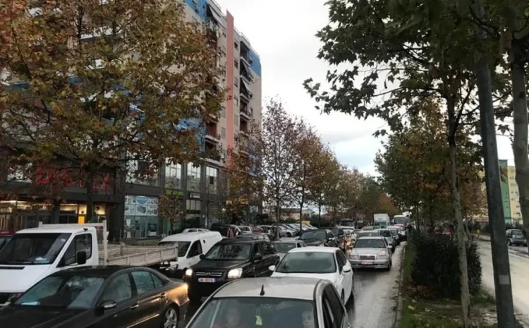 Shpresë për t’i dhënë fund makthit të Kthesës së Kamzës/ ARRSH projekton rrugë të re për hyrjen veriore të Tiranës