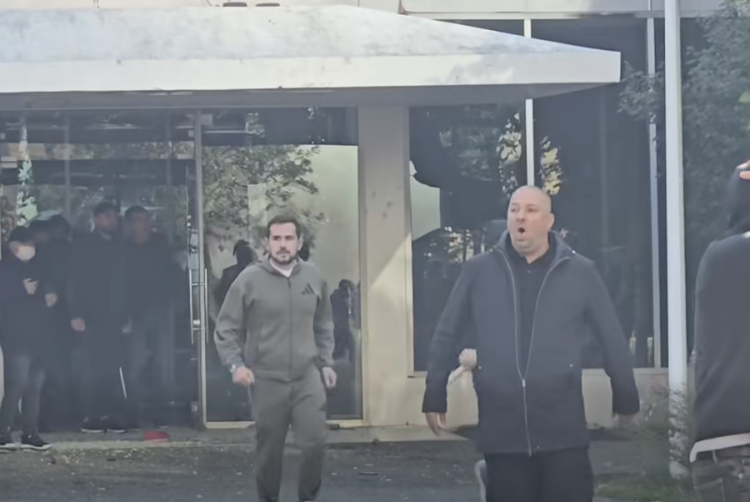 Mesazhet skandaloze/ PS kthehet në njësi paramilitare, Rama kopjon skenarin e Vuçiç, con Shqipërinë drejt luftës civile