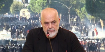Mes kaosit të protestave, kryeministri Rama anulon vizitën zyrtare në Vjenë