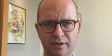 Ditmir Bushati: Të rinjtë kërkojnë një Shqipëri të re, PS duhet të ngrihet në lartësinë e kohës