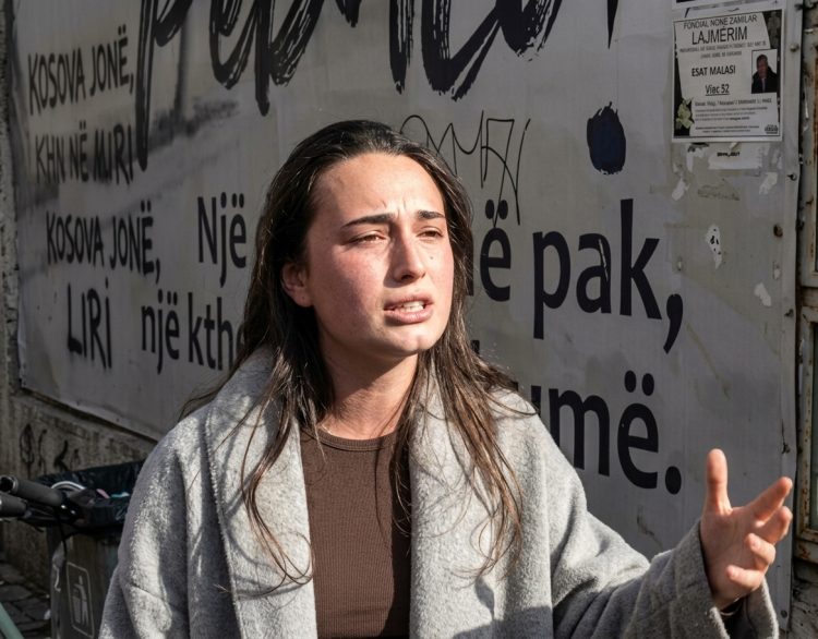 Mesazhi i 22-vjeçares: Balluku dhe politikanët me vila dhe apartamente, unë jetoj në konvikt