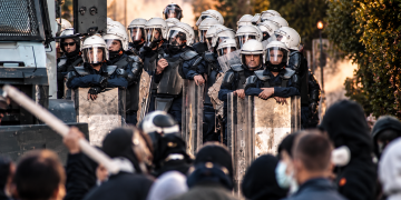 Policët kërcënohen me masa disiplinore, nuk dhanë informacion për organizatorët dhe financuesit e protestave në Tiranë